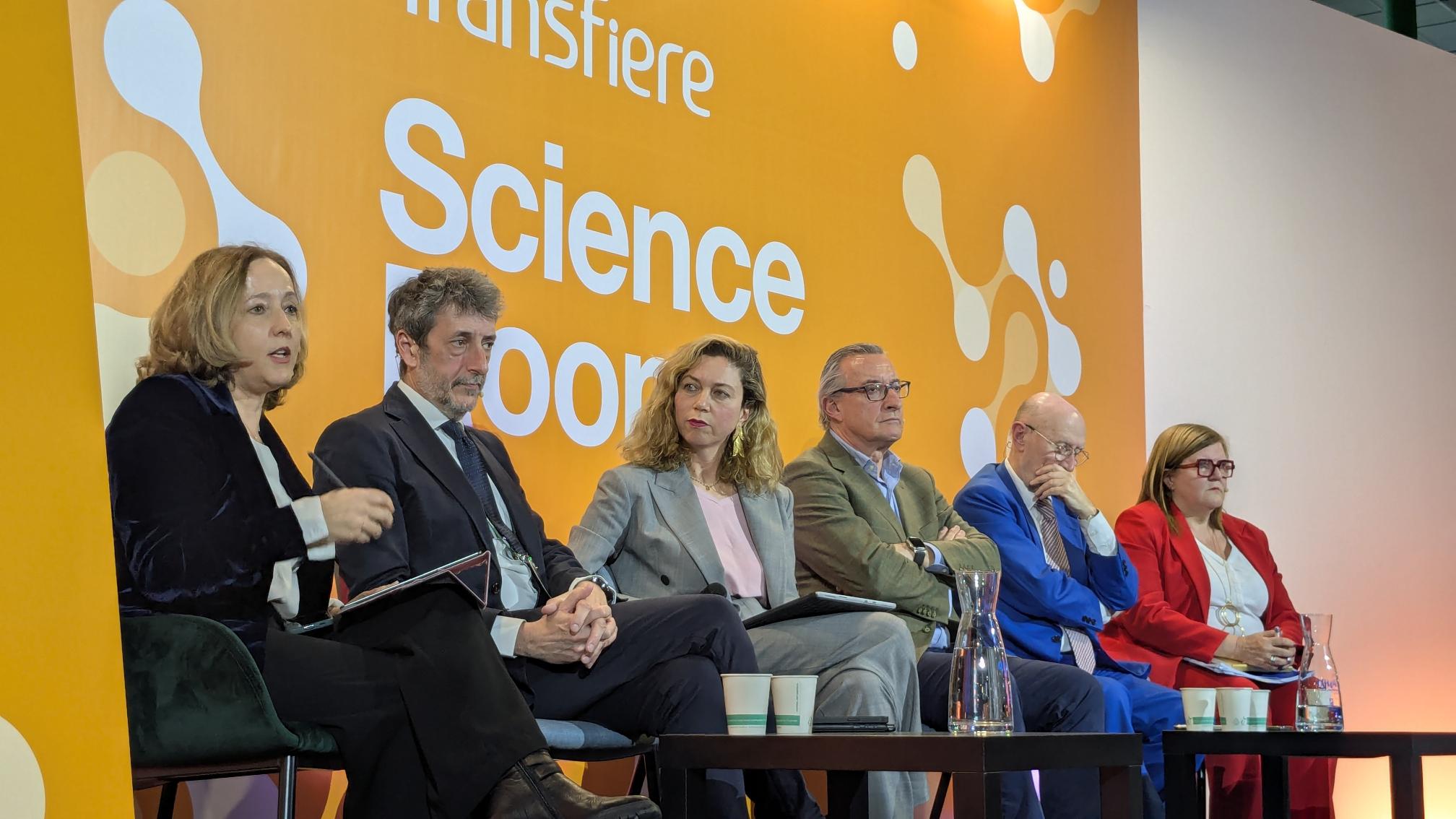 Transfiere 2025 mesa redonda